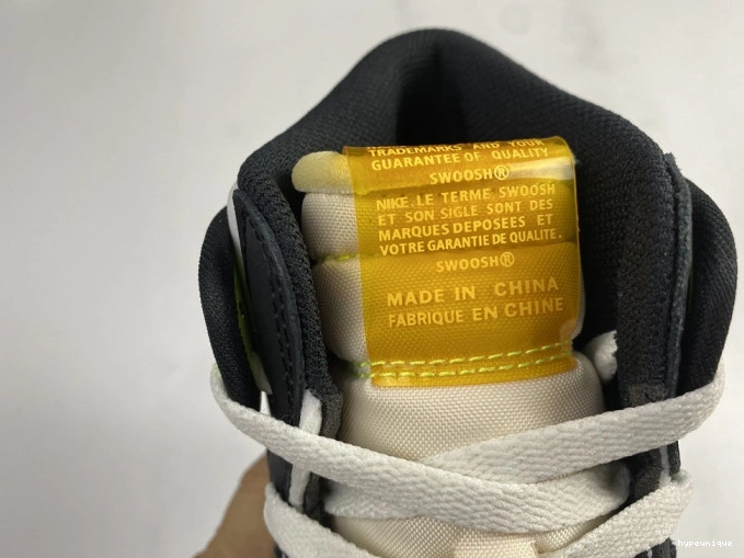 HYPE 555088-118 'VOLT HIGH OG JORDAN GOLD' 1 RETRO AIR 0717